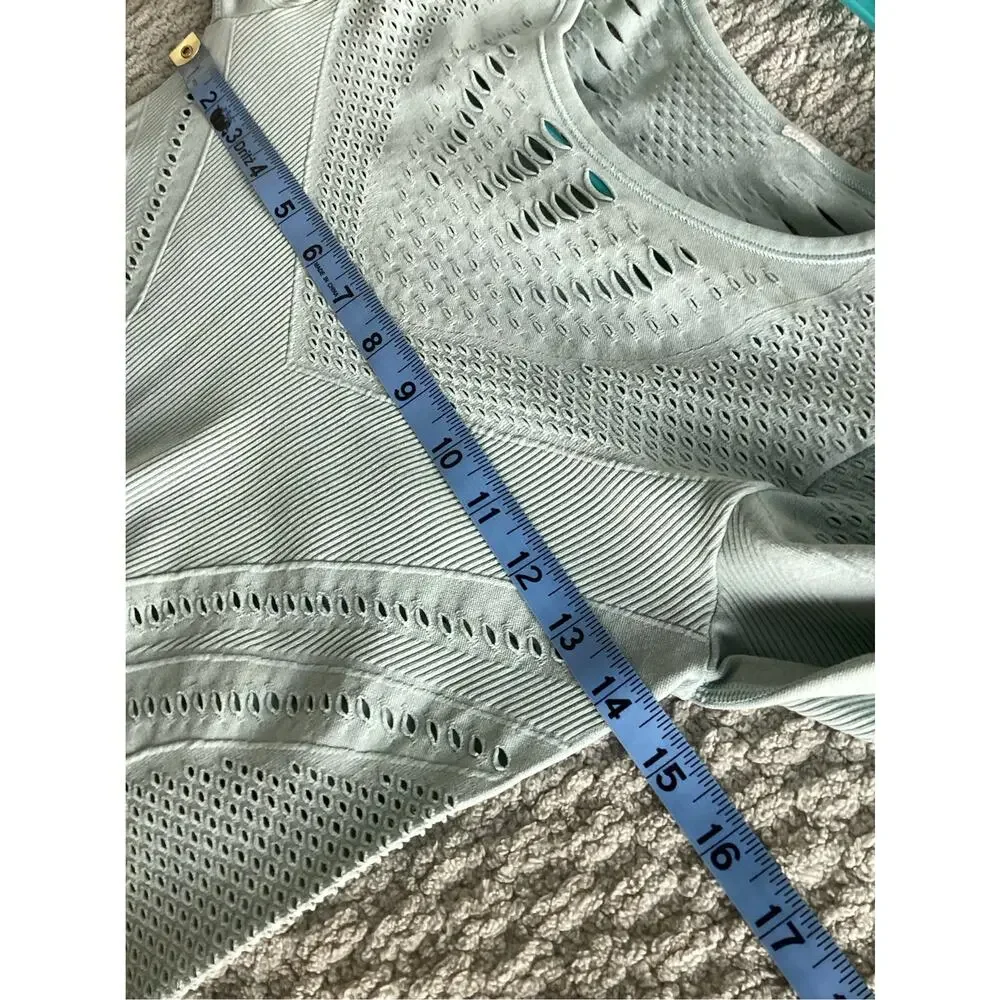 Alo Yoga Sage Green Lark Long Sleeve Top - Women's size Small
